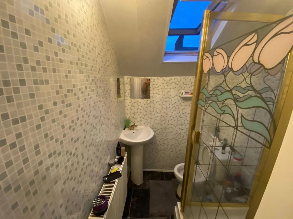 Lovely Room 5 Minute Walk From City Centre Newcastle upon Tyne Gasthuis